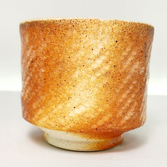 Vintage handmade yunomi cup, matcha bowl, or candle holder - Picture 3 of 9